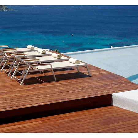 Aparthotel Panthea 3*