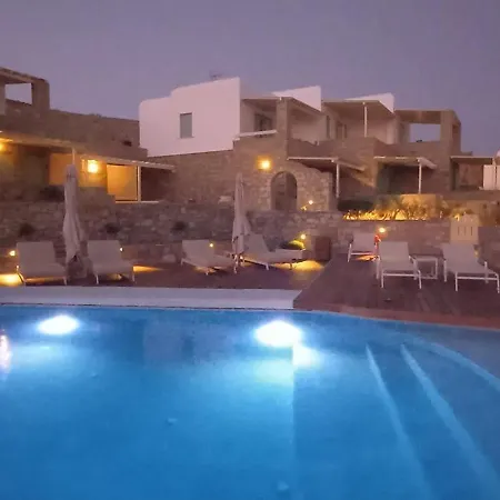 Lägenhetshotell Panthea 3*