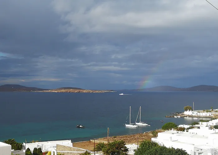 Panthea 公寓式酒店 3*